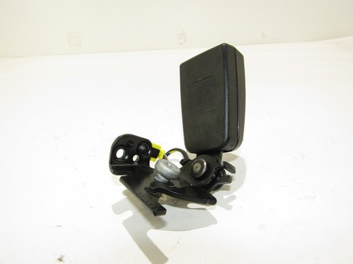 Mercedes E W212 rear left seat belt buckle seat belt buckle rear left - Picture 3 of 5