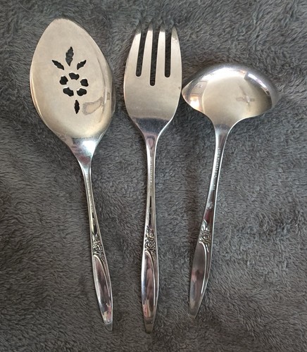 3 Pc Oneida 1881 Rogers Rose Stainless Serving Set Gravy Ladle Pie Serving Fork - Picture 2 of 8
