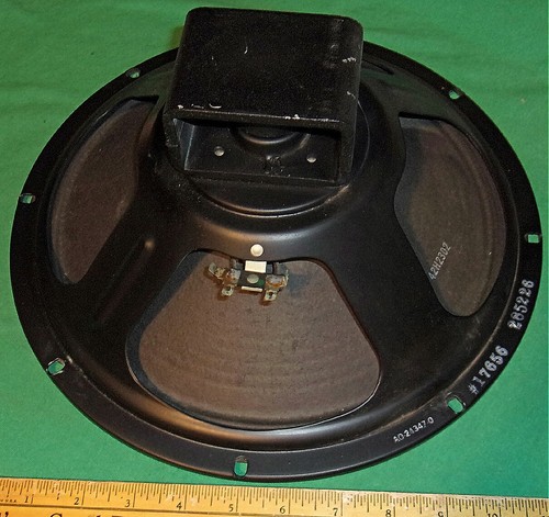 Very NICE Rola 12 INCH PM Speaker (13.7 ohms) Clean Frame and Cone (1952) - Picture 6 of 8