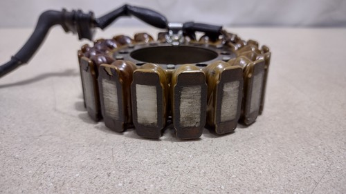 1983 Honda Magna V45 VF750c Stator Alternator Generator #724.5-53 - Picture 3 of 9
