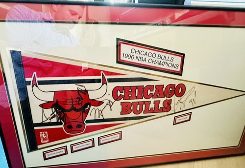 1996 Chicago Bulls NBA Championship Signed Pennant Jordan, Pippen, Rodman, Kukoc - Picture 12 of 14