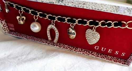 GUESS Box Bettelarmband goldfarben Strass Glückshufeisen Herz Krone Neu in OVP - Bild 3 von 6