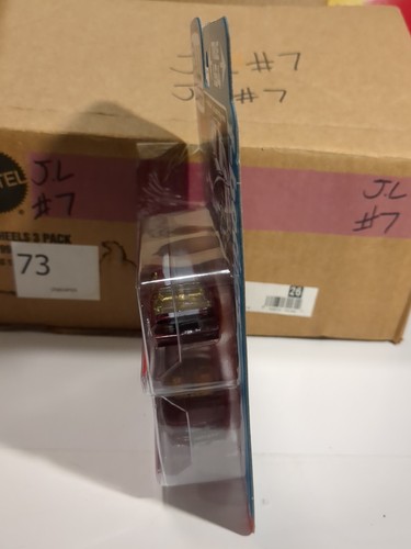 Auto world 1:64 Ultra Red CHASE 2 Pack F-Bodies Camaro and Firebird Vhtf Rare - Picture 7 of 9