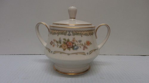 Noritake Ivory Homage Sugar Bowl with Lid and Sugar Bowl 7236 Floral Pattern - Picture 4 of 12