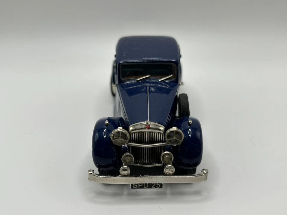 J & M Classics, Alvis Speed 25 Charlesworth Saloon Royal Blue 1/43 Scale 1422 - Image 4 of 4