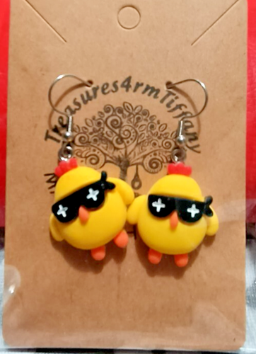Funny Cool Beat Up Yellow White Chicken Hypoallergenic Earrings - Picture 4 of 10