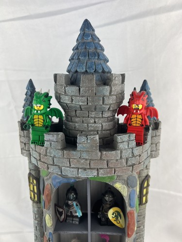 16" Wall Mounted Castle Display for LEGO size minifigures. No Mini figures - Picture 2 of 18