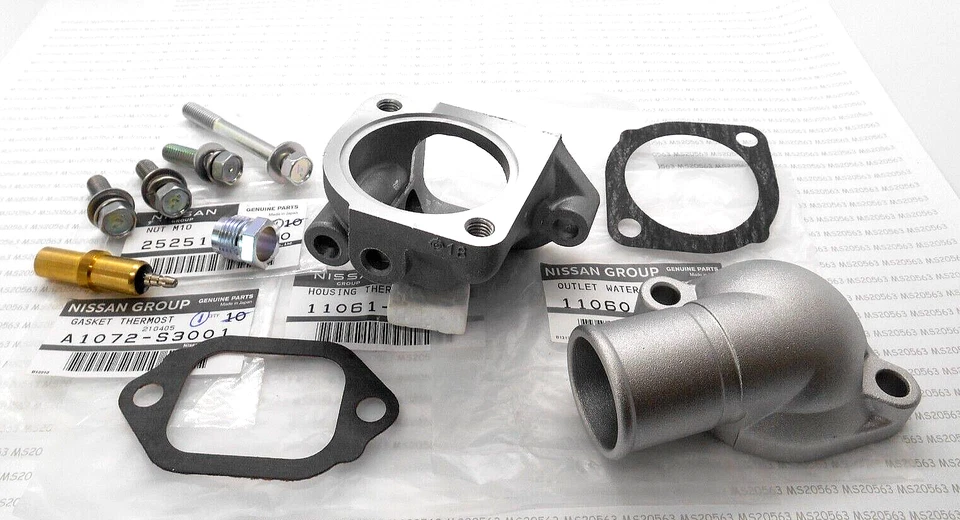 Datsun 510 拾音器 521 620 L16 正品恒温器外壳 保护套 螺栓和垫圈 — 第 4/4 张图片