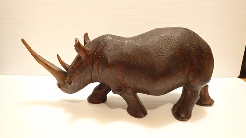 Vintage Hand Carved African Rhinocerous Statue - Figure - Figurine - Wood Wooden - Picture 2 of 11