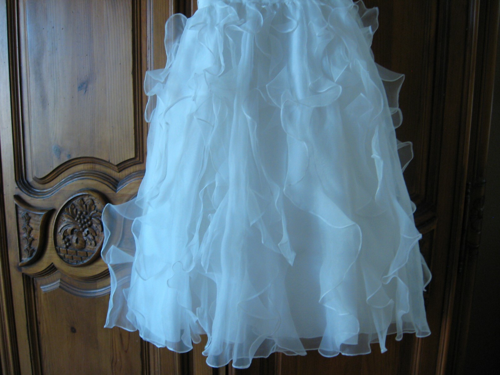 Davids Bridal Flower Girls dress size 4 ruffled t… - image 3