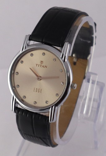 Beautiful Titan Edge Quartz Silver Dial Working Men Wristwatch ''Stay Punctual'' - Picture 6 of 7