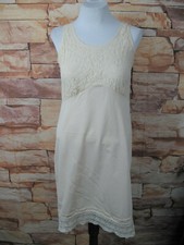 Velrose Wide Strap Nylon Full Slip Size 38 Cream Lace