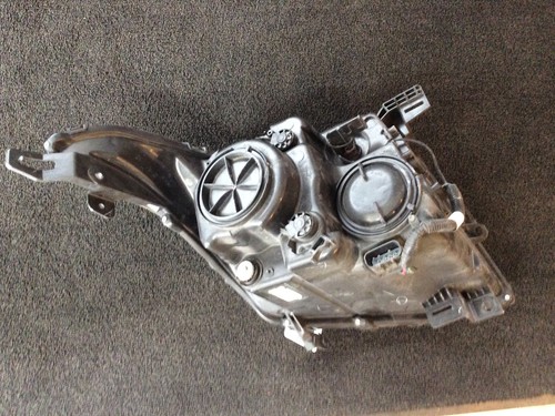 Cadillac SRX 2010-2013 faro derecho - Imagen 3 de 3