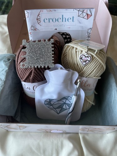 Crochet Society Box No. 32 Missing Be Magnetic