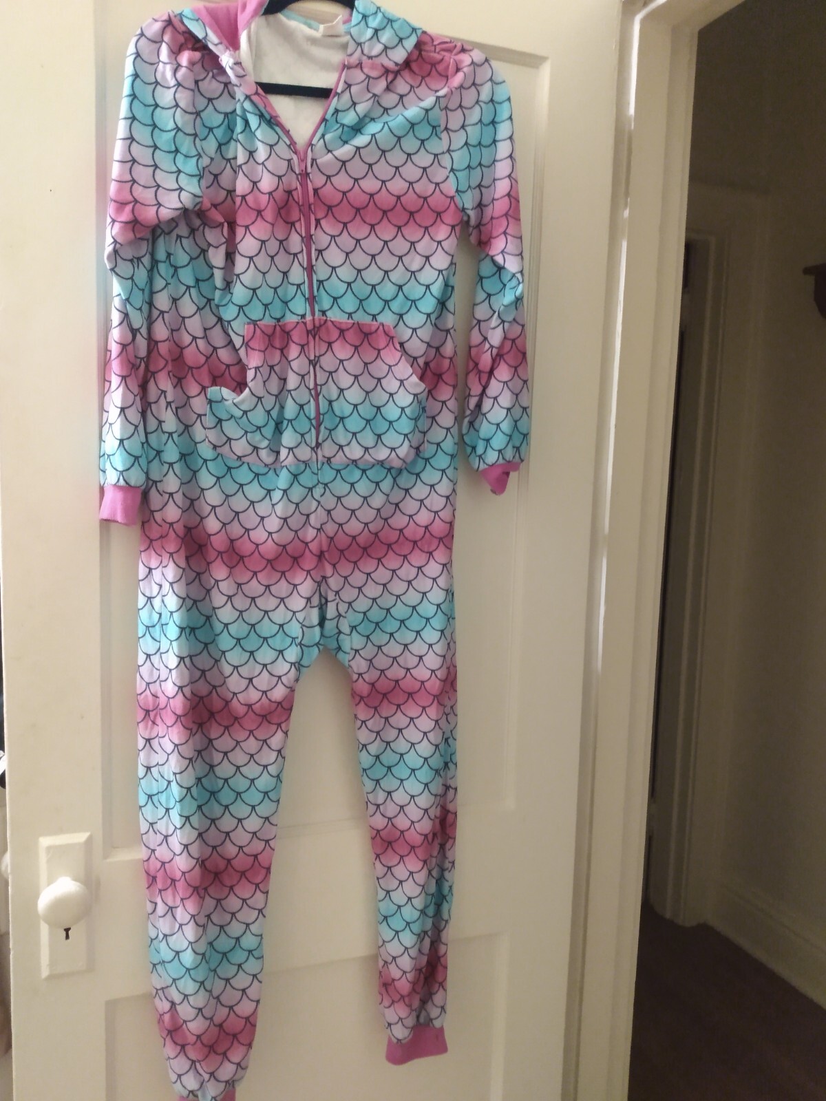 Picture 1 of 5