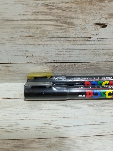Gold AND Silver Uni Posca PC-3M .9-1.3mm Water-Based Paint Marker, Fine Point - Picture 4 of 5