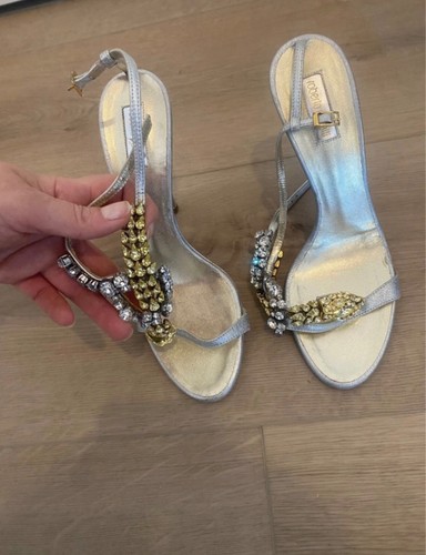 Impresionantes tacones para mujer de diseñador Roberto Cavalli principios de la década de 2000 con detalle de serpiente de cristal - Imagen 2 de 6