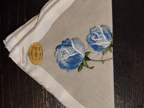 New Vintage All Cotton Embroidered Handkerchief Blue Flowers Made In Switzerland - Picture 2 of 5