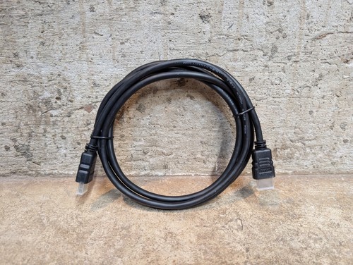 CanaKit Raspberry Pi 3 Model B+ Complete Starter Kit 32 GB EVO+ Black Case - Picture 9 of 10