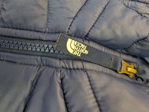 North Face Blue Quilted Jacket Youth Medium - Picture 3 of 8