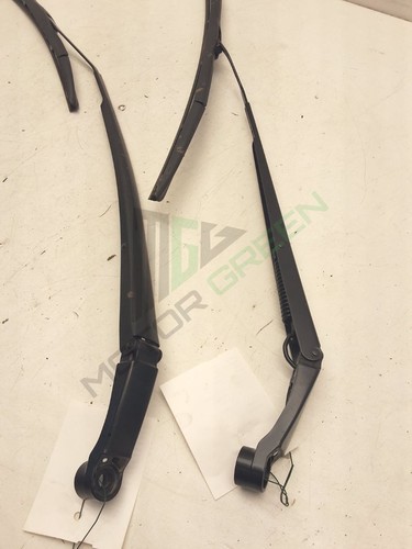 Toyota Yaris 2020-On Wiper Arms front 85221-K0030 - Picture 3 of 8
