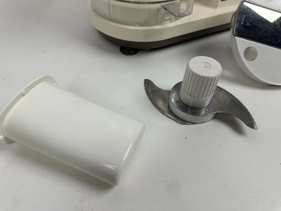 Vintage Hamilton Beach Scovill Dual Speed Food Processor Model 702-5 Working - Image 2 of 4