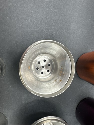 Vintage Colored Aluminum Cocktail Shakers w Metal Carrier See Pics 1 Minor Spots - Picture 9 of 9