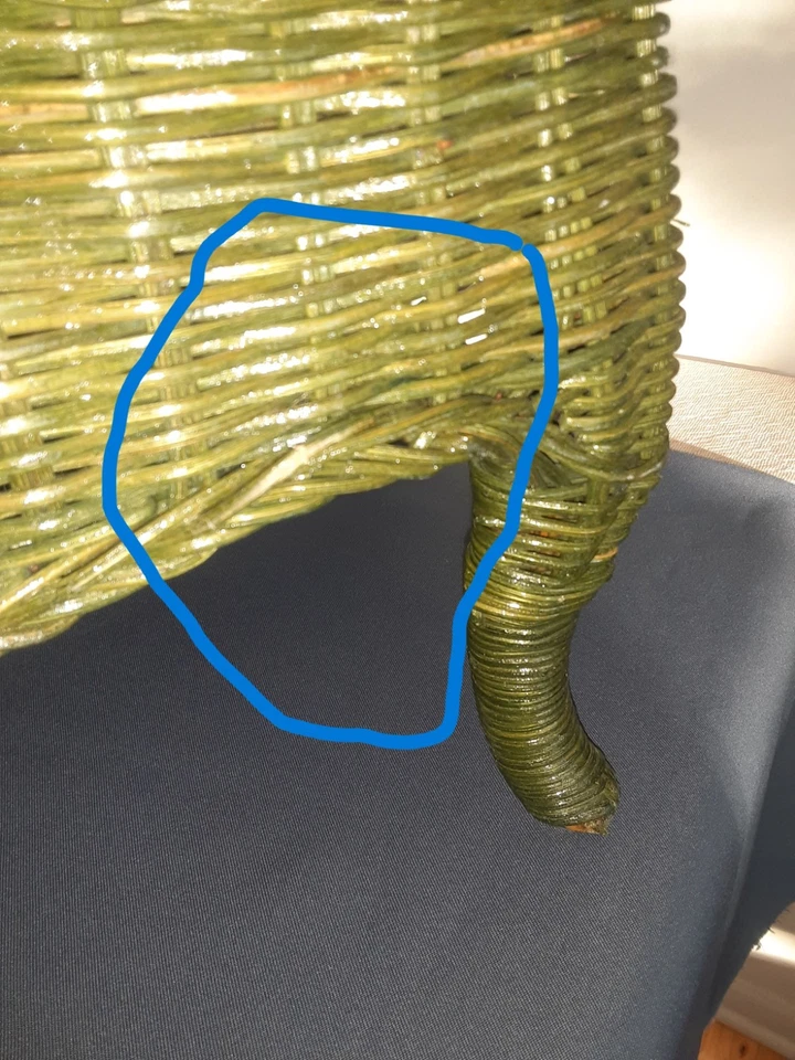 Needlepoint Christmas Ottoman Stool Wreath Green Wicker Holiday Wool - Image 4 of 4