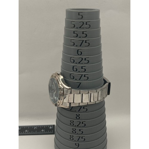 Men's Quartz Watch 42mm Watch Q&Q Stainless Steel Band Size 7.25 New Battery - Picture 4 of 6