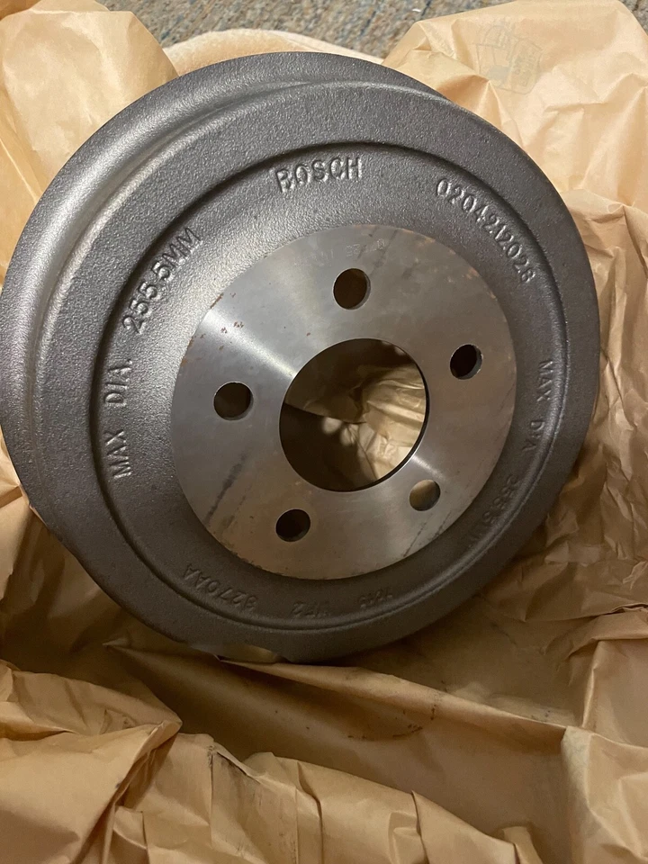 Zapata de freno de tambor deportiva, VIN: K Mopar trasero 52128270AA para Jeep Liberty 2002 Foto 2 de 3