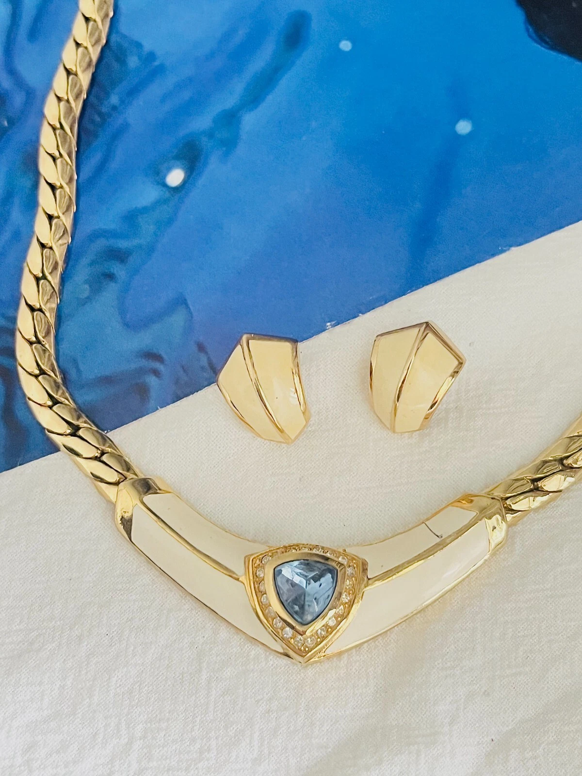 Collier boucles d'oreilles Christian Dior vintage bleu aqua triangle cristaux beige serti
