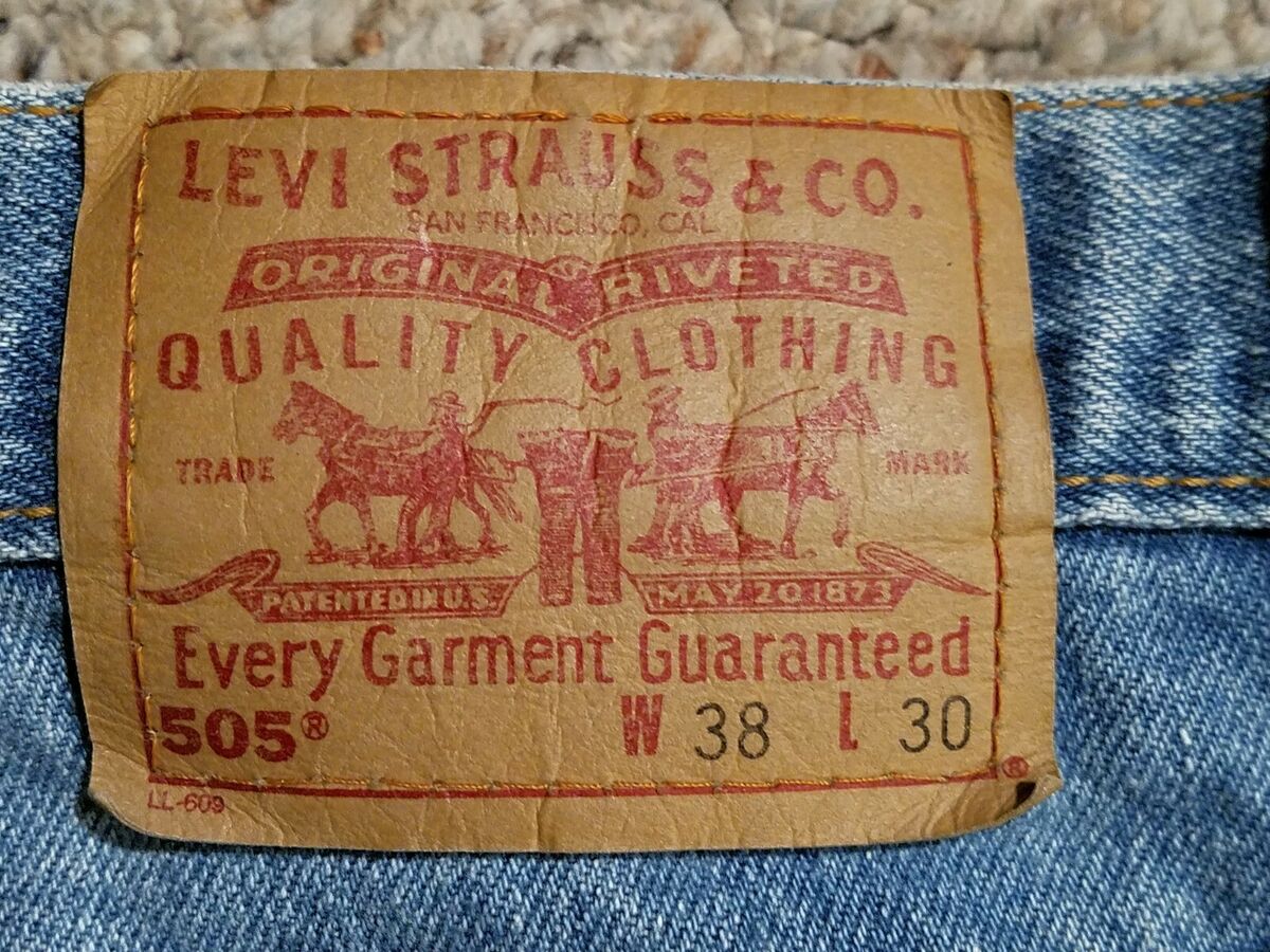 Vintage Levi's 505 Red Tab Staight Leg Regular Fit Jeans Vintage Levi's 505 Red Tab Staight Leg Regular Fit Jeans