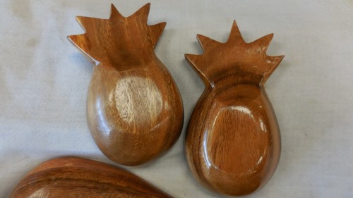 3 Wooden Pineapple Candy Dishes Made In Philippines - Picture 6 of 7