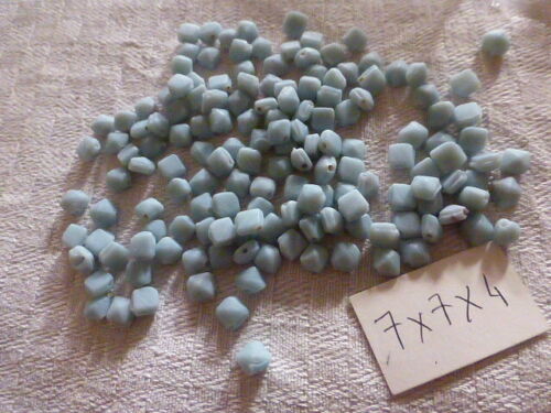 perle vintage, lot de 150 perle en verre forme losange couleur bleu pastel mat - Afbeelding 1 van 3