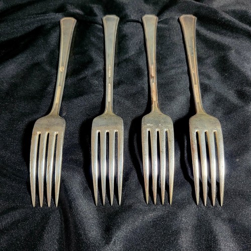 VINTAGE 1881 Rogers/Oneida, Del Mar (4) Dinner Forks 7 1/2" Silver-plate - Picture 4 of 10