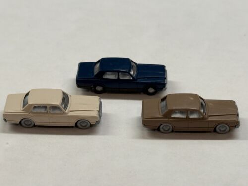 Lot of 3 Kato Passenger Luxury Sedan Cars Automobiles N-Scale Fast Shipping - Picture 2 of 6
