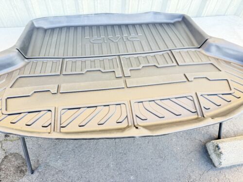 20. Alfombrilla de carga con bandeja maletero Honda Civic 2022-2026 sedán OEM 08U45-T20-100 - Imagen 5 de 13
