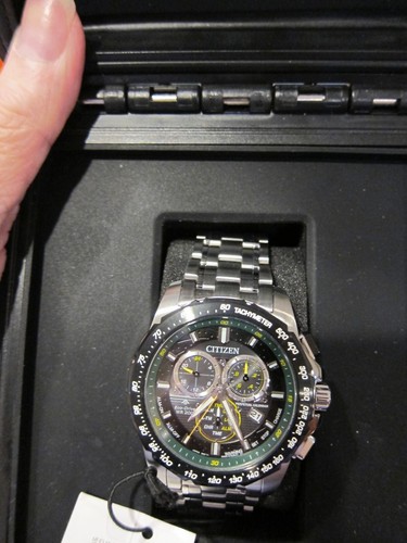 CITIZEN ECO-DRIVE PROMASTER NEU IN OVP EDELSTAHL GRÜN UND SCHWARZ - Bild 3 von 12