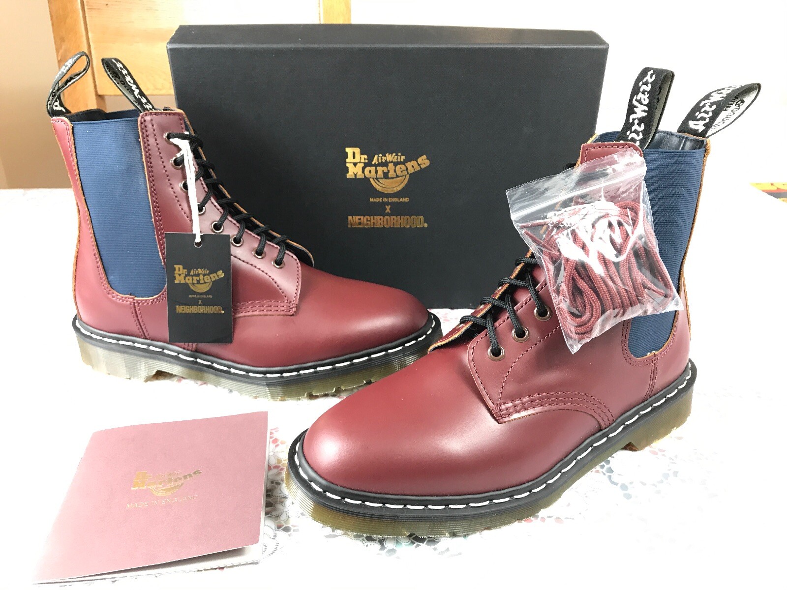 Dr. Martens 1460 barrio rojizo vintage limitada botas TALLA UK 7 Inglaterra Dr. Martens 1460 barrio rojizo vintage limitada botas TALLA UK 7 Inglaterra