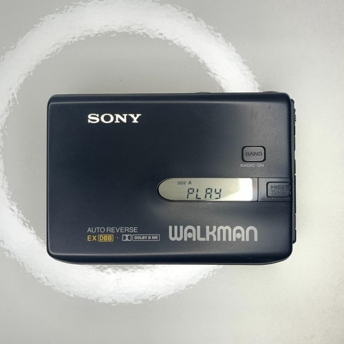 SONY WM-FX70 WALKMAN Portable Radio Cassette Player AS-IS F/S from JAPAN - Picture 2 of 10