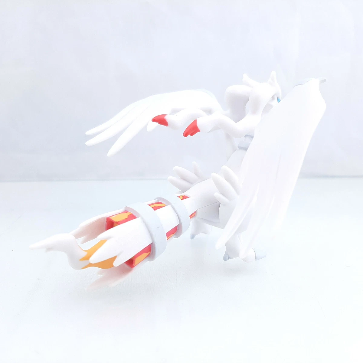 Zekrom & Reshiram Overdrive Pokemon Monster Nintendo Tomy Collection Figur  Toy.