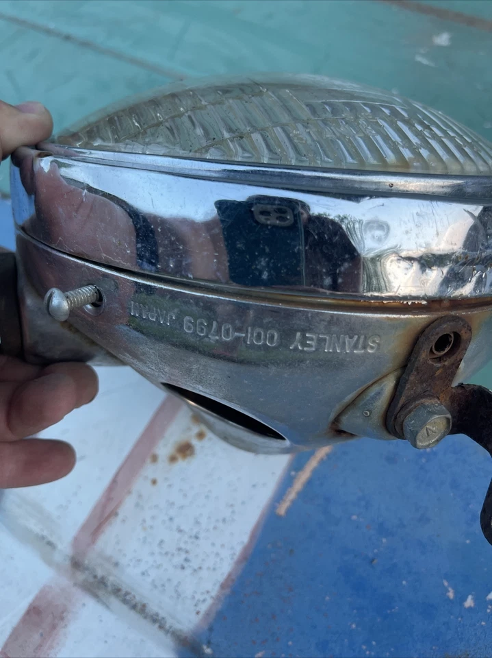 Faro vintage Kawasaki KZ KZ750 Stanley 001-0799 SAE M7 001-1014 KZ900 Z1000 Foto 3 de 4