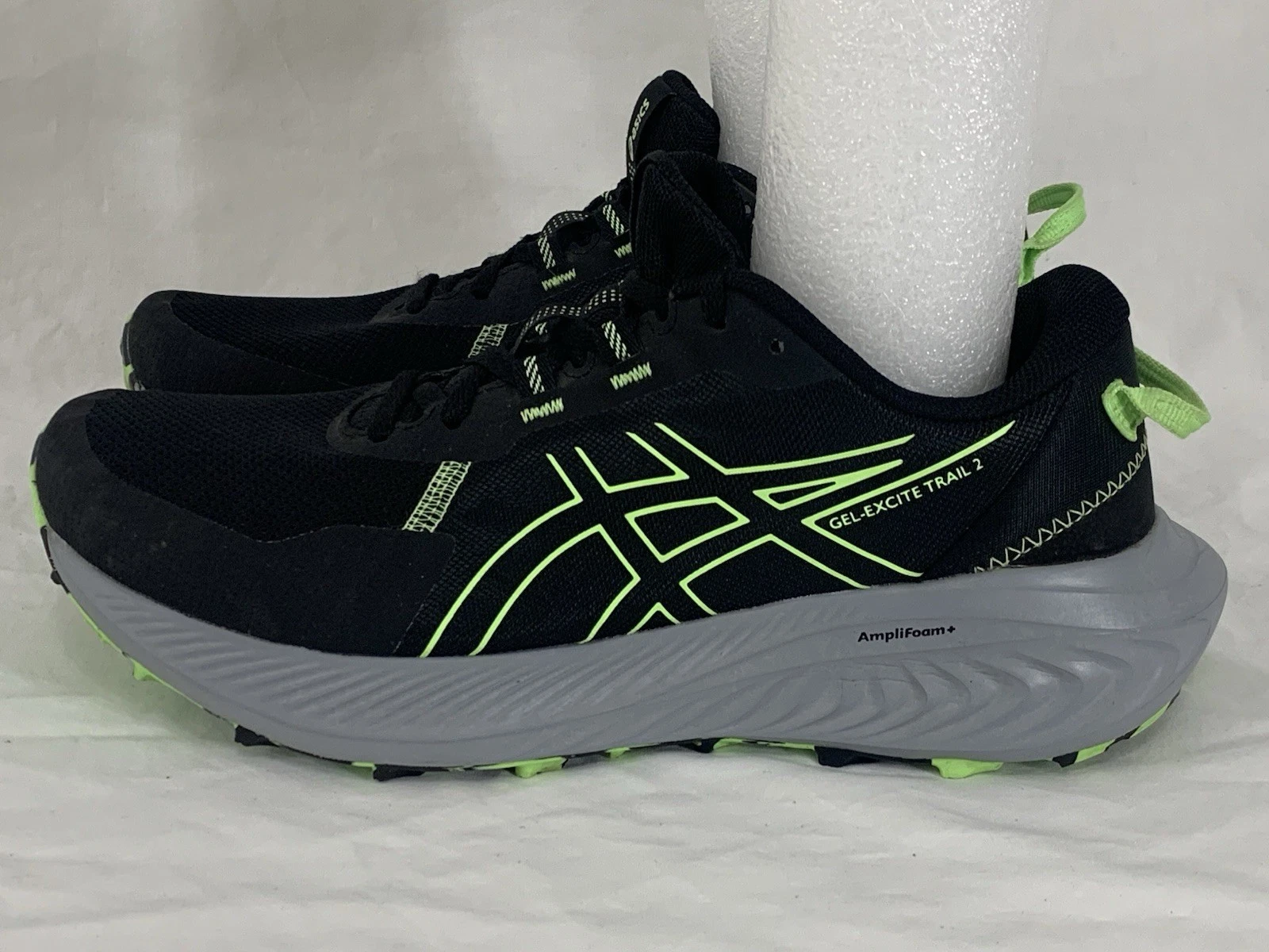 ASICS Gel-Excite Trail 2 MENS 8 Running Shoes Sneakers Black/Green NICE!