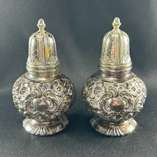 Vintage 1930's WEIDLICH BROTHERS Silver Plate Salt and Pepper Shakers #181