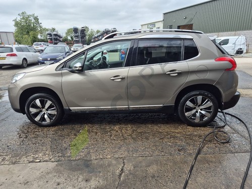 Peugeot 2008 Blue HDI MK1 (Ph1) (A94) Tür komplett hinten links 9802969780