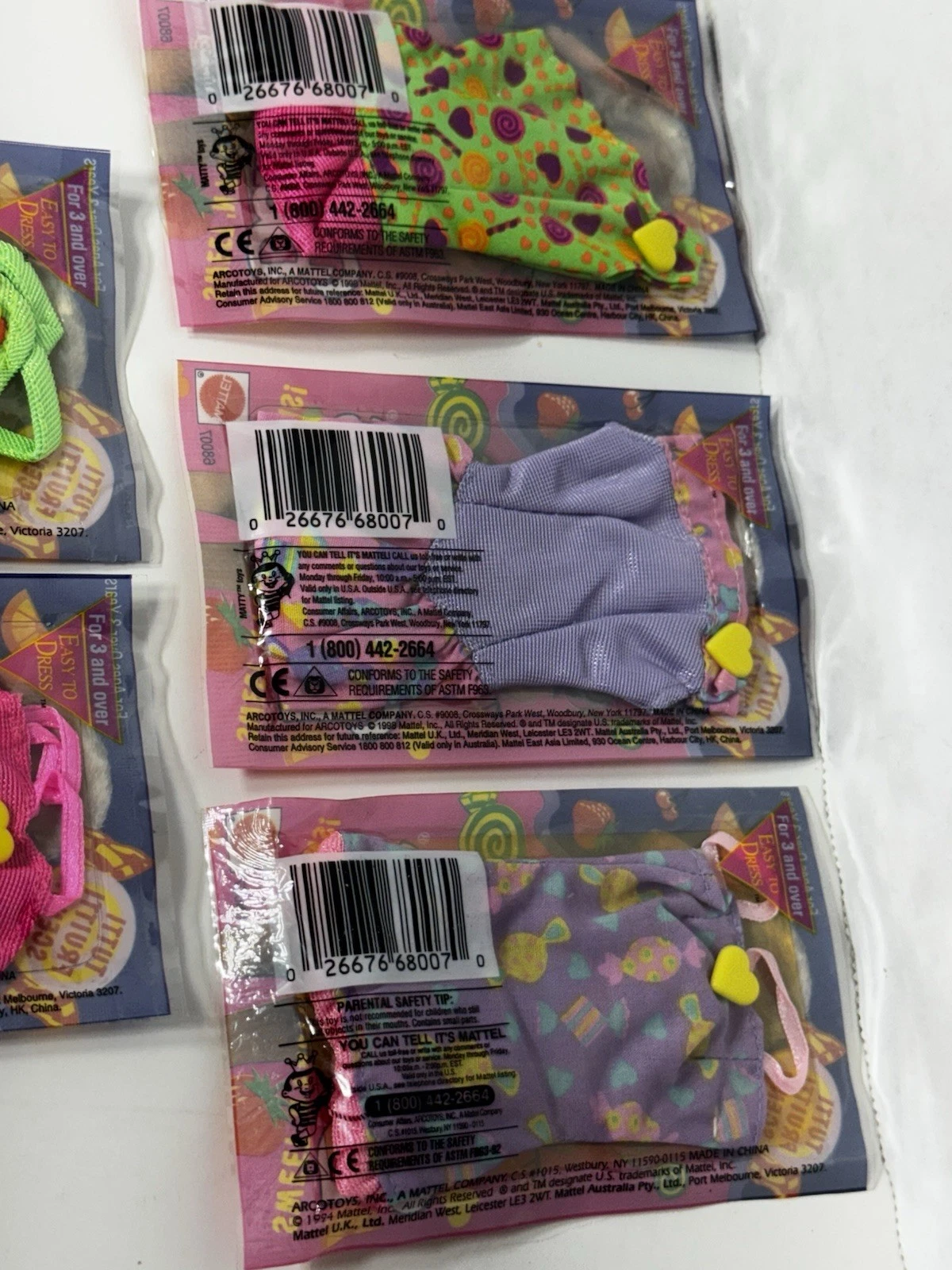 VETEMENTS Lotto 5 abiti Barbie vintage anni 90 "Sweet'n Pretty Fashions" nuovi e sigillati