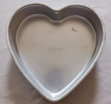 Wilton Heart Shaped Cake Pan 502-1204 Vintage Bakeware Cake Decorating