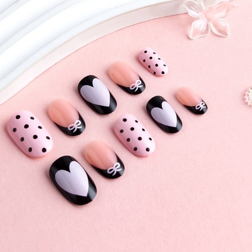 Pack of 24 Short Round Faux Nail Featuring Heart Dots Bows Pattern Shimmering - Picture 5 of 8