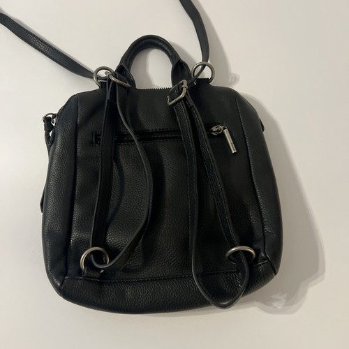 The Sak Loyola Mini Rucksack/Umhängetasche schwarz Leder mit verstellbaren Trägern - Bild 12 von 18