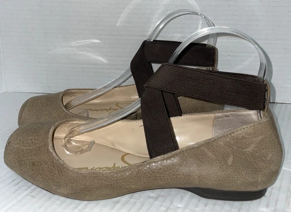 Sapatilhas femininas Jessica Simpson 7,5M marrom balé mandalie elástica cruz alça transversal - Imagem 4 de 4